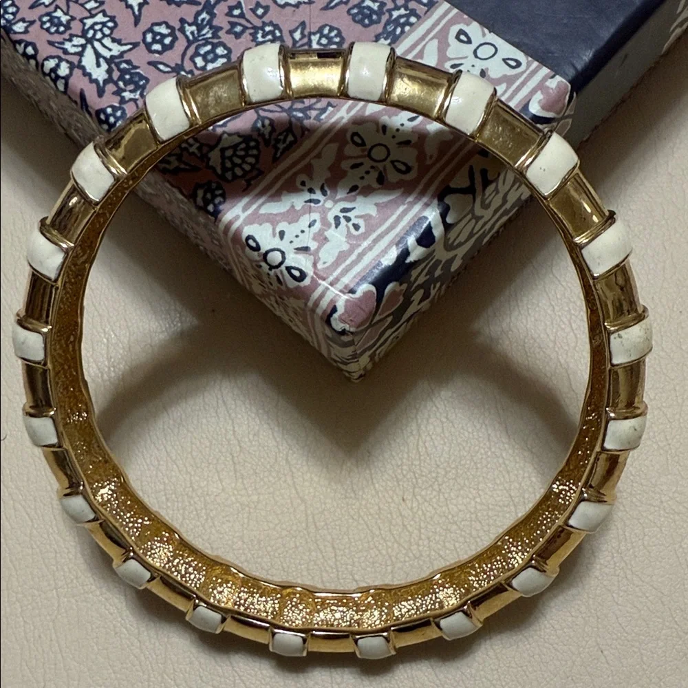 RLL LAUREN RALPH LAUREN Off-White Enamel Gold Tone Striped Bengal Bracelet